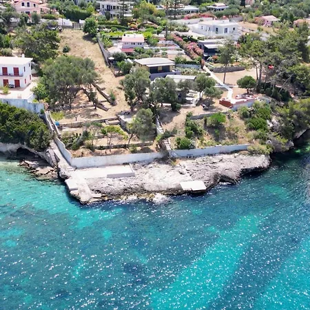 Via Lassi Kefalonia * アルゴストリオン
